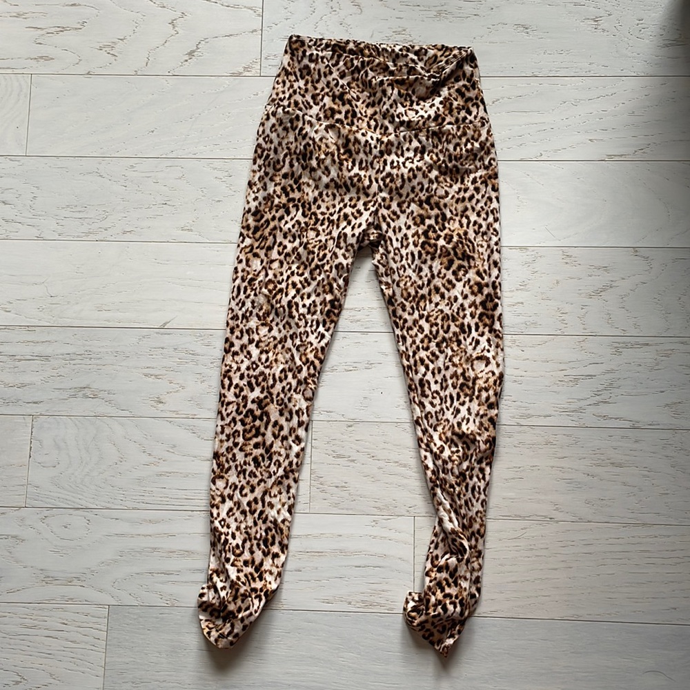 cheetah print leggings size small-nicola